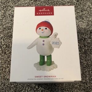 Hallmark 2023 Sweet Snowman Ornament - NEW